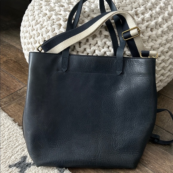 Madewell zip-top transport tote. Navy. - Picture 5 of 7